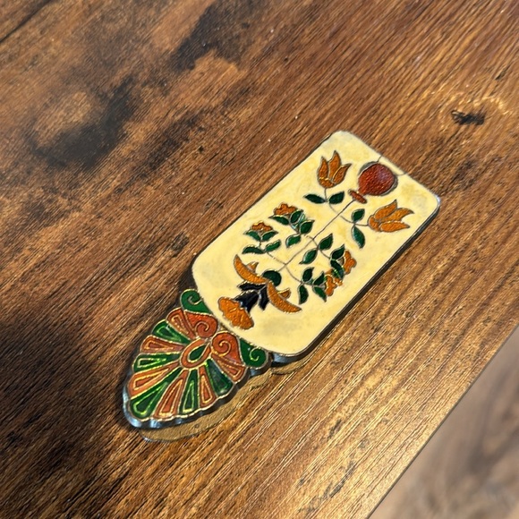 Vintage 1960’s Rare Greek Enamel Brass Clip - Picture 4 of 7